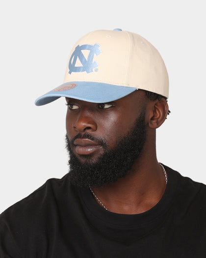 Mitchell & Ness UNC Go Team Pro Crown Snapback Off White