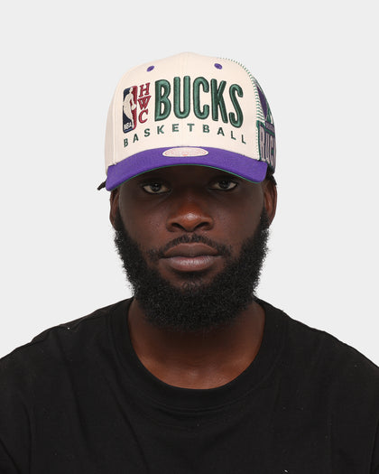 Mitchell & Ness Milwaukee Bucks '90s Training Camp' Pro Crown Snapback Cream