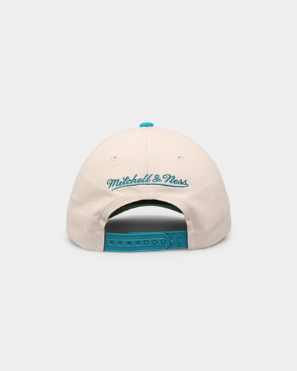 Mitchell & Ness Charlotte Hornets '96 Draft' Pro Crown Snapback Off White