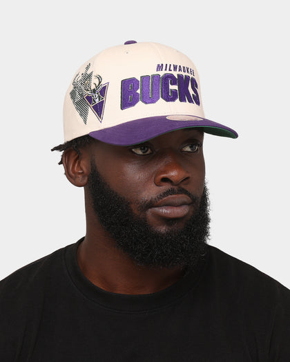 Mitchell & Ness Milwaukee Bucks '96 Draft' Pro Crown Snapback Off White