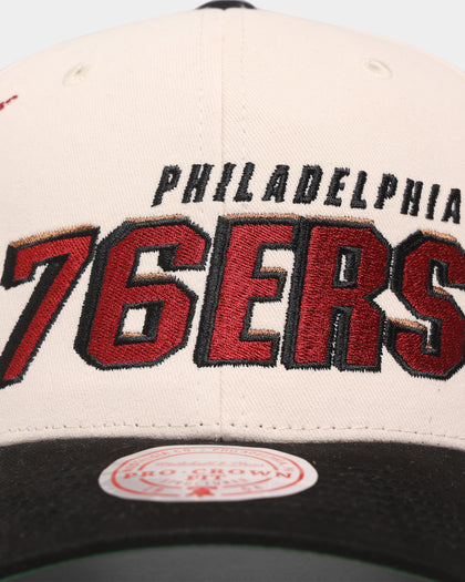 Mitchell & Ness Philadelphia 76ers '96 Draft' Pro Crown Snapback Off White