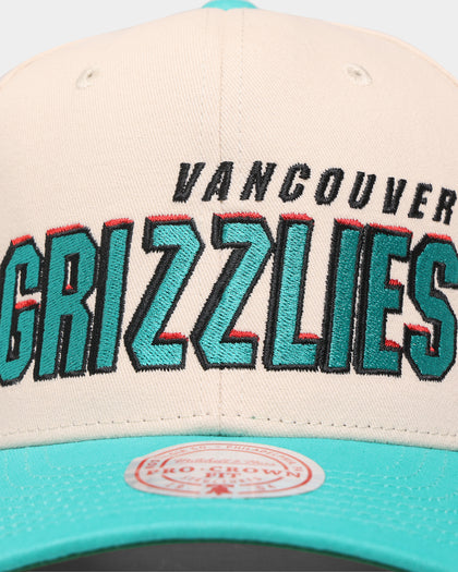 Mitchell & Ness Vancouver Grizzlies '96 Draft' Pro Crown Snapback Off White