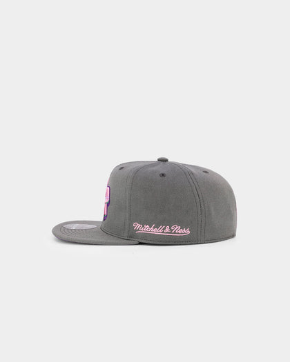 Mitchell & Ness Detroit Pistons 'From Dusk' Fitted Grey