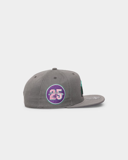Mitchell & Ness Miami Heat 'From Dusk' Fitted Grey