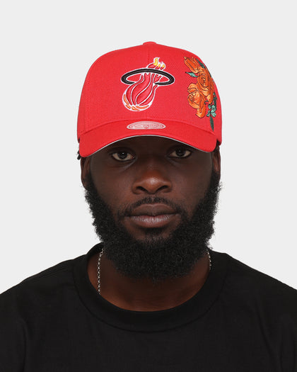 Mitchell & Ness Miami Heat 'Roses HWC' Pro Crown Snapback Red