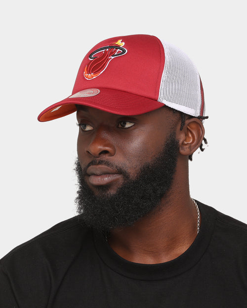Mitchell & Ness Miami Heat 'NBA Off The Backboard' Trucker Snapback Scarlet