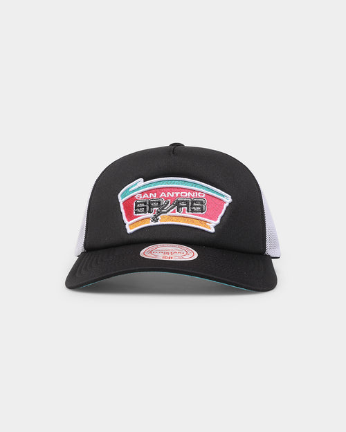 Mitchell & Ness San Antonio Spurs 'NBA Off The Backboard' Trucker Snapback Black