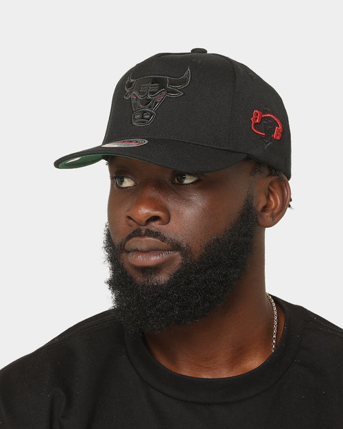 Mitchell & Ness Chicago Bulls 'The Retro' Classic Red Snapback Black