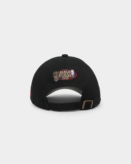 Mitchell & Ness Chicago Bulls '1996 Champions' Dad Hat Strapback Faded Black