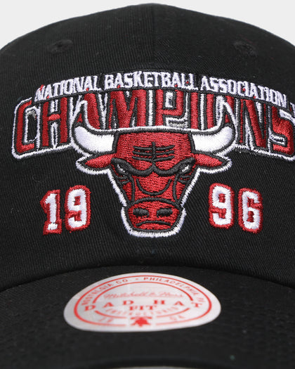 Mitchell & Ness Chicago Bulls '1996 Champions' Dad Hat Strapback Faded Black