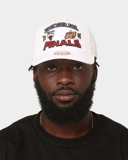 Mitchell & Ness Chicago Bulls '1996 NBA Finals' Deadstock Snapback White