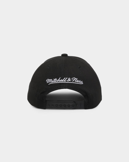 Mitchell & Ness Los Angeles Lakers 'Back To Back To Back' Deadstock Snapback Black