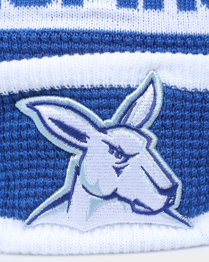 New Era North Melbourne Kangaroos AFL Opening Bounce 2022 Pom Waffle Wordmark Beanie Medium Blue