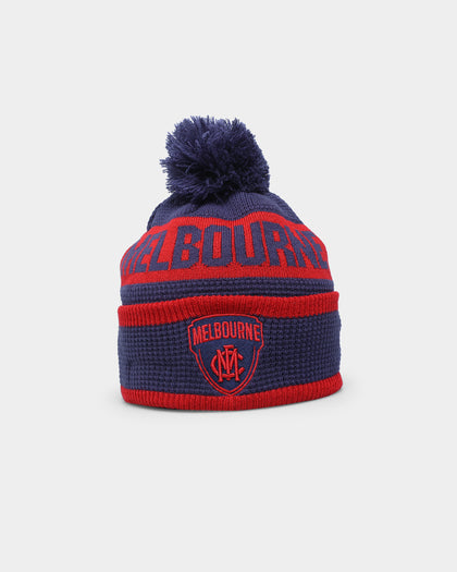 New Era Melbourne Demons AFL Opening Bounce 2022 Pom Waffle Wordmark Beanie Navy
