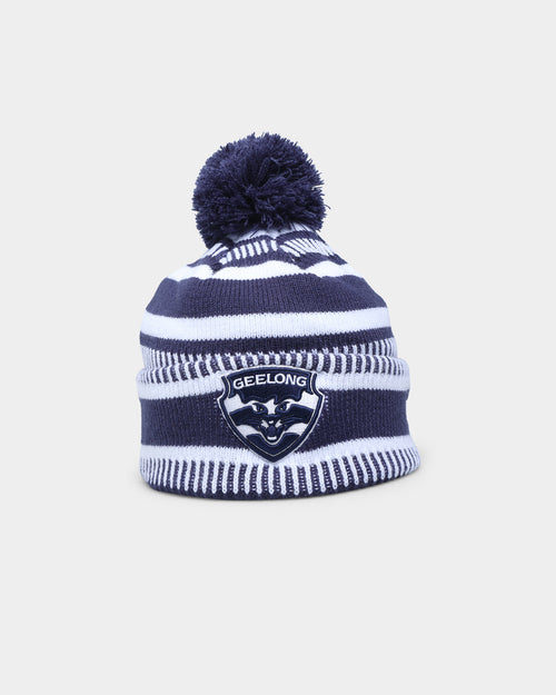 New Era Geelong Cats AFL Opening Bounce 2022 Pom Wordmark Beanie Navy