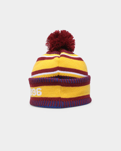 New Era Brisbane Lions AFL Opening Bounce 2022 Pom Wordmark Beanie Dark Red