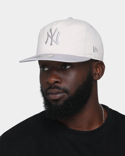 New Era New York Yankees Golfer Snapback Stone/Grey