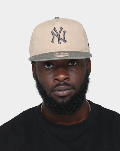 New Era New York Yankees Golfer Snapback Khaki/Olive