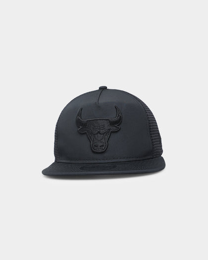 New Era Chicago Bulls Trucker Golfer Snapback Black/Black
