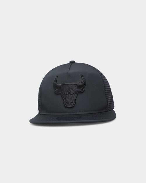 New Era Chicago Bulls Trucker Golfer Snapback Black/Black