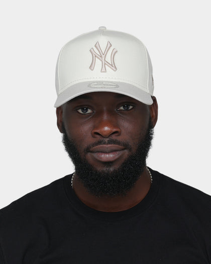 New Era New York Yankees 9FORTY A-Frame Snapback Chrome White