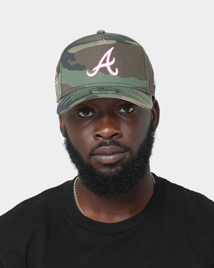 New Era Atlanta Braves "Camo Twist" 9FORTY A-Frame Snapback Camo Pink