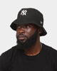 New Era New York Yankees Water Resistant Bucket Hat Black/Original Team Colours
