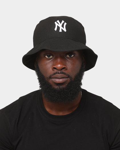 New Era New York Yankees Water Resistant Bucket Hat Black/Original Team Colours