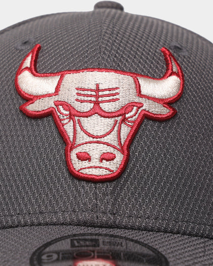 New Era Chicago Bulls 'Graphite/Maroon' 9FORTY Casual Strapback Graphite