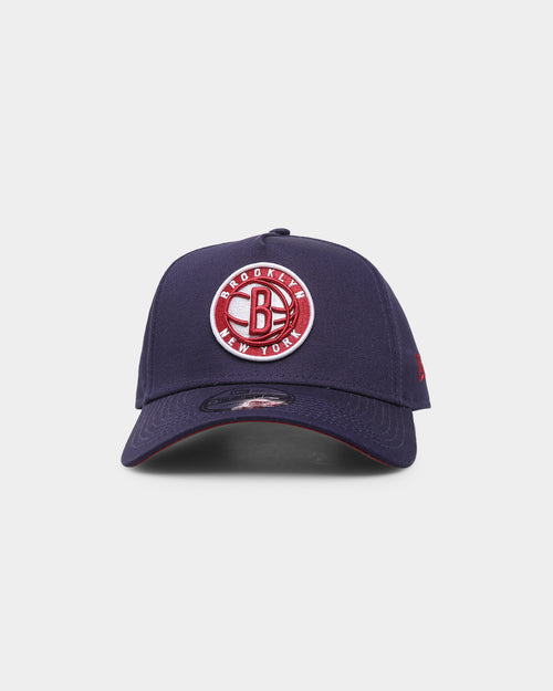 New Era Brooklyn Nets 9FORTY A-Frame Snapback Light Navy/Pinot Wine