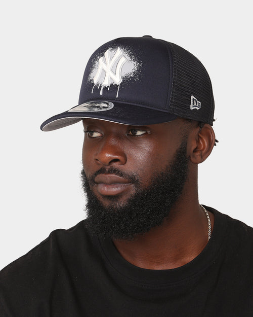 New Era New York Yankees 'Spray Paint Glow' 9FORTY A-Frame Trucker Snapback Original Team Colours