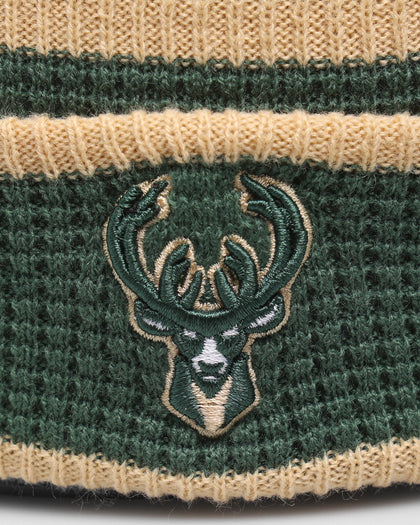 New Era Kids' Milwaukee Bucks Pom Waffle Knit Beanie Original Team Colours