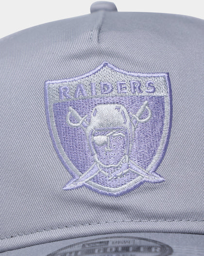 New Era Oakland Raiders 'Purple Smoke' Old Golfer Snapback Grey/Lavender