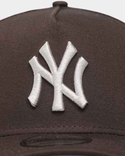 New Era New York Yankees 'Choc Wafer' 9FORTY A-Frame Snapback Chocolate