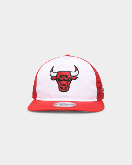 New Era Chicago Bulls 'Team Two-Tone' Prolight Old Golfer Trucker Snapback White/OTC