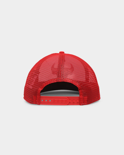 New Era Chicago Bulls 'Team Two-Tone' Prolight Old Golfer Trucker Snapback White/OTC