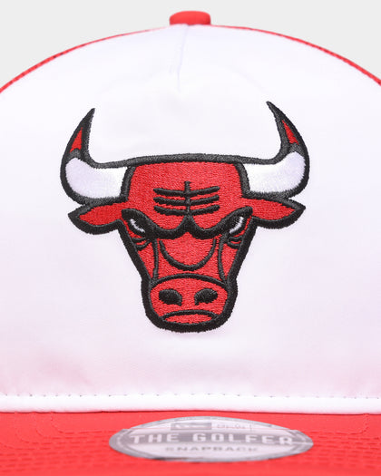 New Era Chicago Bulls 'Team Two-Tone' Prolight Old Golfer Trucker Snapback White/OTC