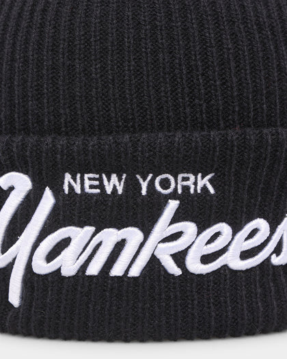 New Era New York Yankees Pom Knit Beanie Original Team Colours