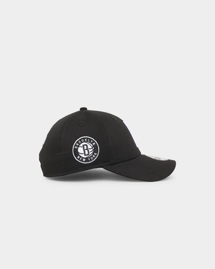 New Era Kids' Brooklyn Nets Ligature Side 9FORTY Strapback Original Team Colours