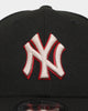 New Era New York Yankees 9FORTY Snapback Black/Scarlet