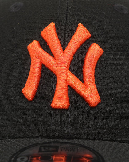 New Era New York Yankees 'Hex' 9FORTY Strapback Black/Orange