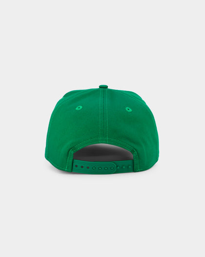 New Era Atlanta Braves 'Kelly Green Embossed Logo' Old Golfer Snapback Kelly Green