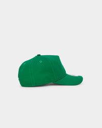 New Era Atlanta Braves 'Kelly Green Embossed Logo' Old Golfer Snapback Kelly Green