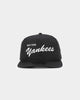 New Era New York Yankees 'Black Chrome Script' Prolight Old Golfer Snapback Black
