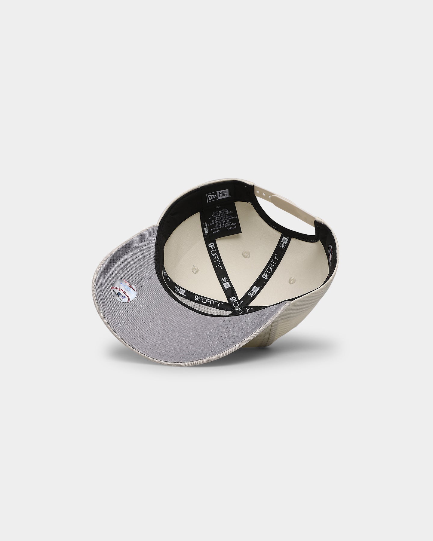 New Era Atlanta Braves 'Chrome White Dark Green' 9FORTY A-Frame