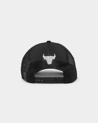 New Era Chicago Bulls Rhinestone Trucker 9FORTY A-Frame Snapback Black