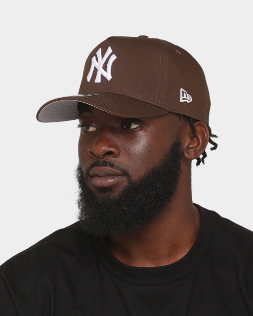 New Era New York Yankees 'Walnut' 9FORTY A-Frame Snapback Dark Brown