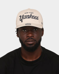 47 Brand New York Yankees Nantasket Script '47 Captain DT Snapback Bone