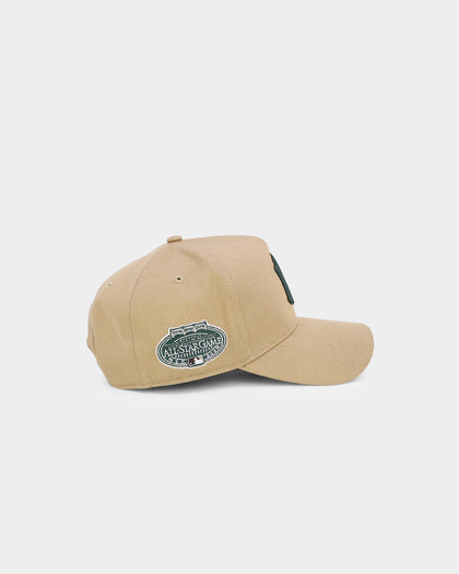 47 Brand New York Yankees 'Croc Hunter' Sure SHot '47 MVP DT Snapback Khaki/Dark Green