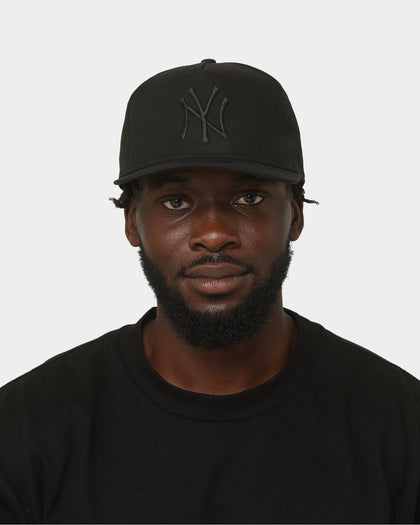 New Era New York Yankees Old Golfer Snapback Black/Black